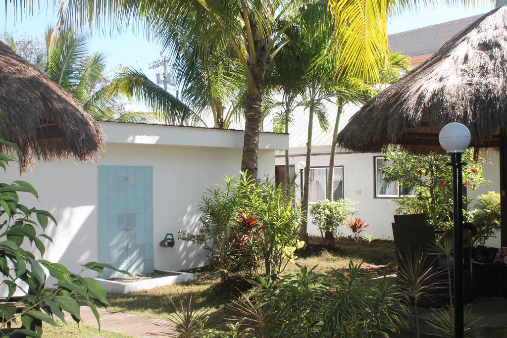 Paragayo Resort Tawala  Exteriör bild