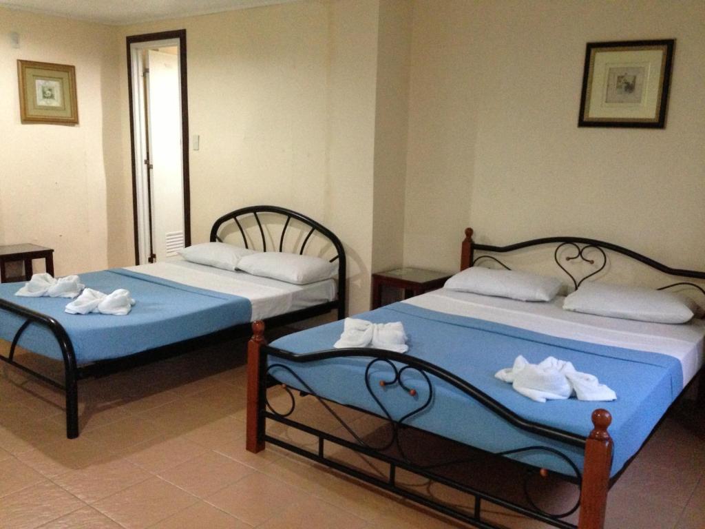 Paragayo Resort Tawala  Rum bild
