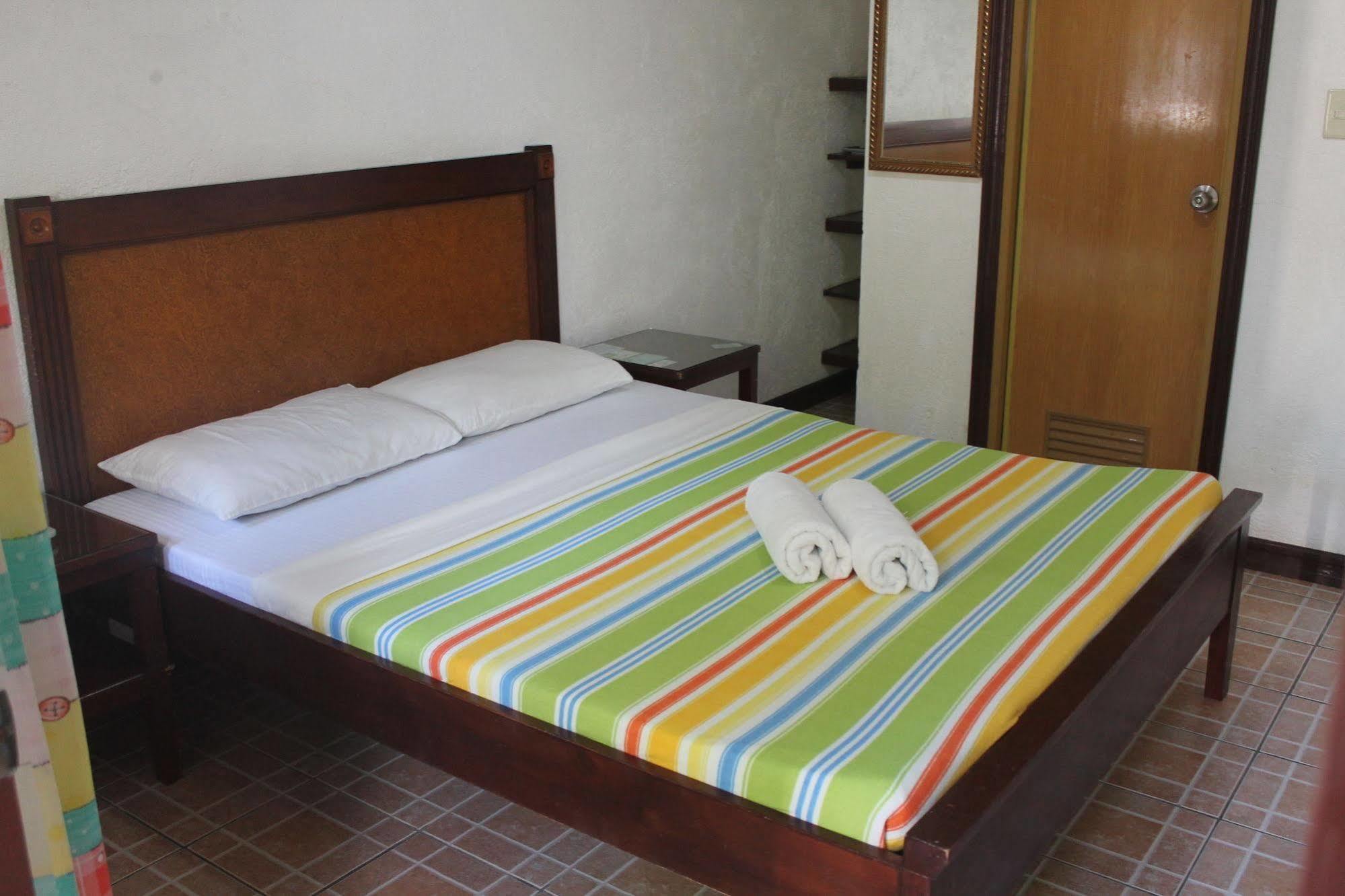 Paragayo Resort Tawala  Exteriör bild