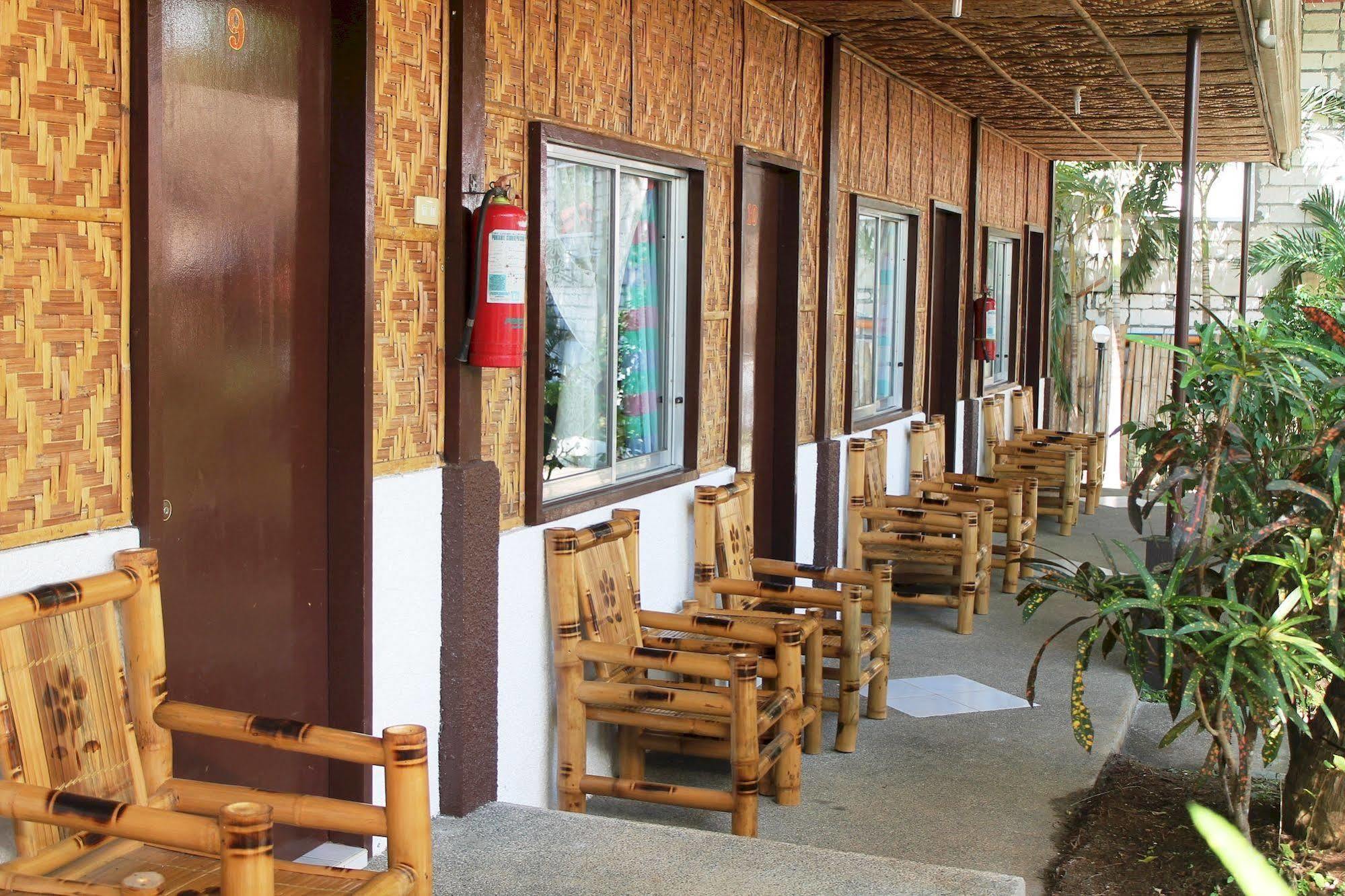 Paragayo Resort Tawala  Exteriör bild